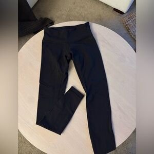 Lululemon Black Wunder Under Leggings - size 4